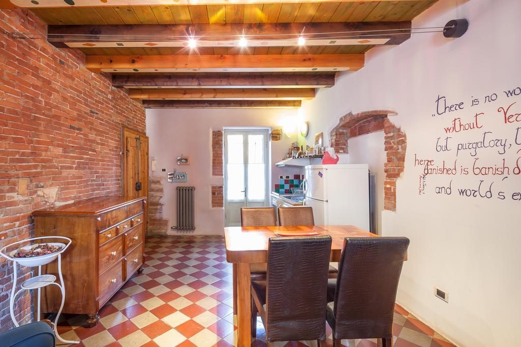 Verona Walls Phòng bức ảnh